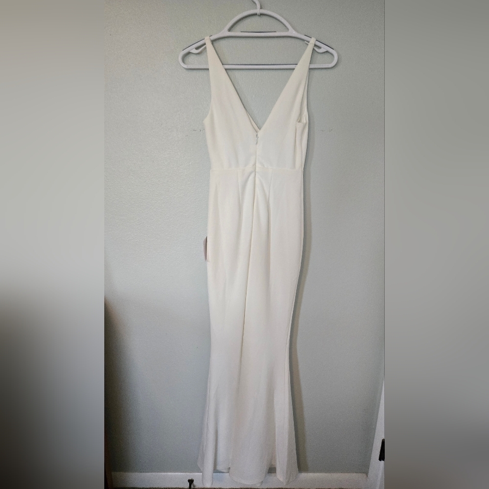 Lulus | NWT White Mermaid Gown Size XS - Picture 3 of 7